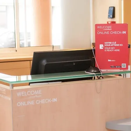 Easyhotel Old Town Szálloda