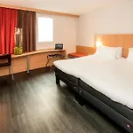 Hotel Easyhotel Old Town 2*