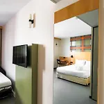 Hotel Easyhotel Old Town 2*
