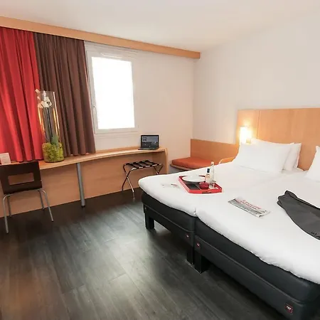 Easyhotel Old Town 호텔