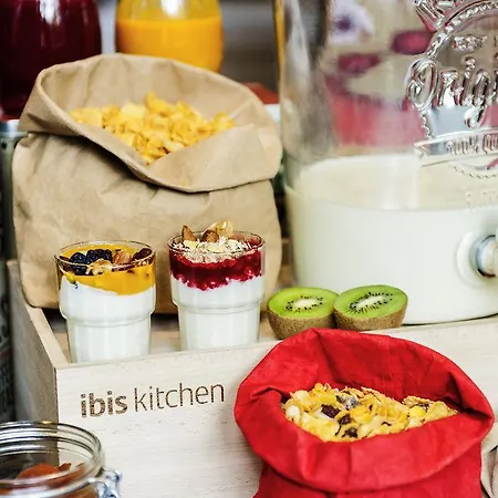 Easyhotel Old Town Hotel 2*