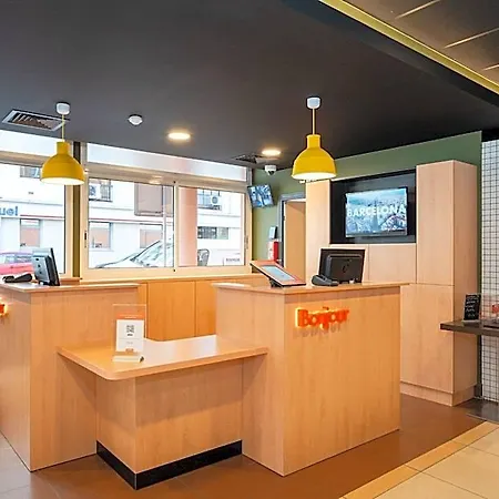 Easyhotel Old Town