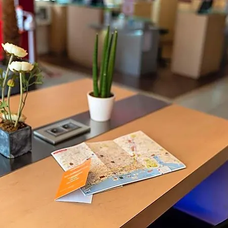 Hotel Easyhotel Old Town 2*