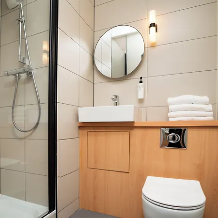 Easyhotel Old Town