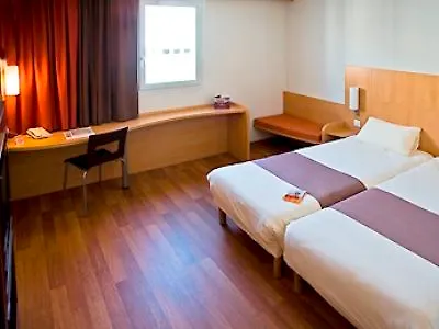 Easyhotel Old Town