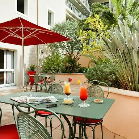 Szálloda Easyhotel Old Town 2*