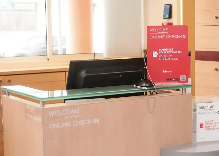 Easyhotel Old Town Otel