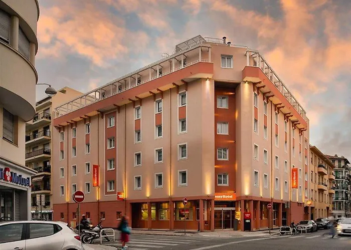 Easyhotel Old Town