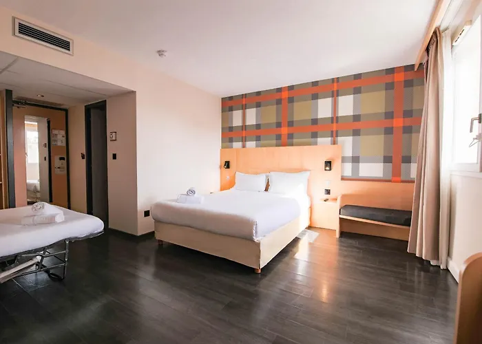Easyhotel Old Town 2* Nice