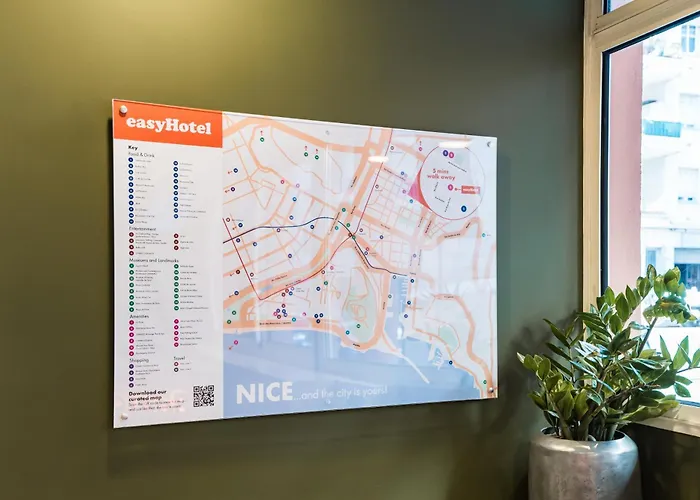 Easyhotel Old Town Otel 2*