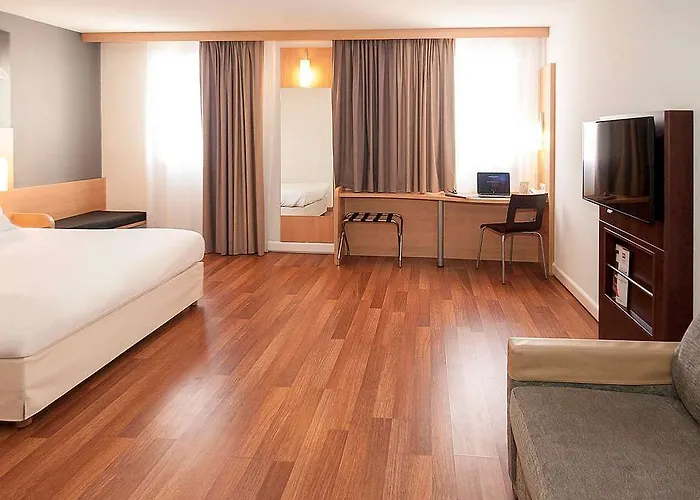 Easyhotel Old Town
