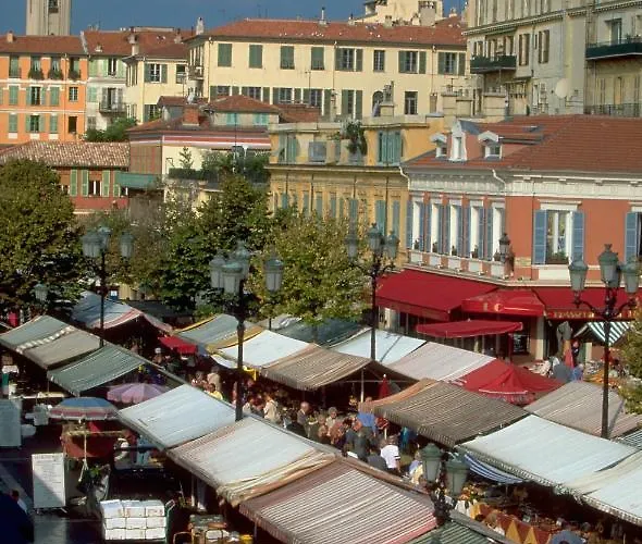 Easyhotel Old Town Otel 2*