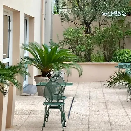 Otel Easyhotel Old Town 2*