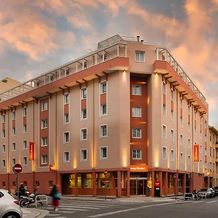 Hotel Easyhotel Palais Des Congrès – Old Town Nice